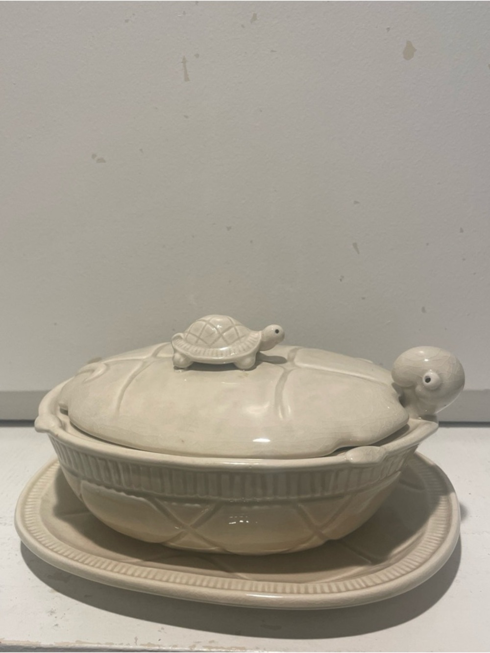 Fitz And Floyd Ceramic Turtle Tureen with Lid and Tray - Cream